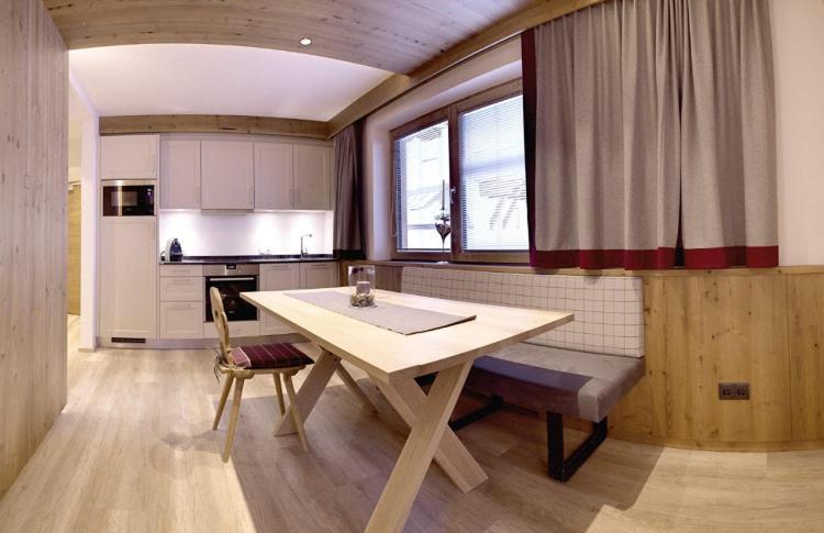 Ferienwohnung Haus Lina St. Anton am Arlberg Exterior foto